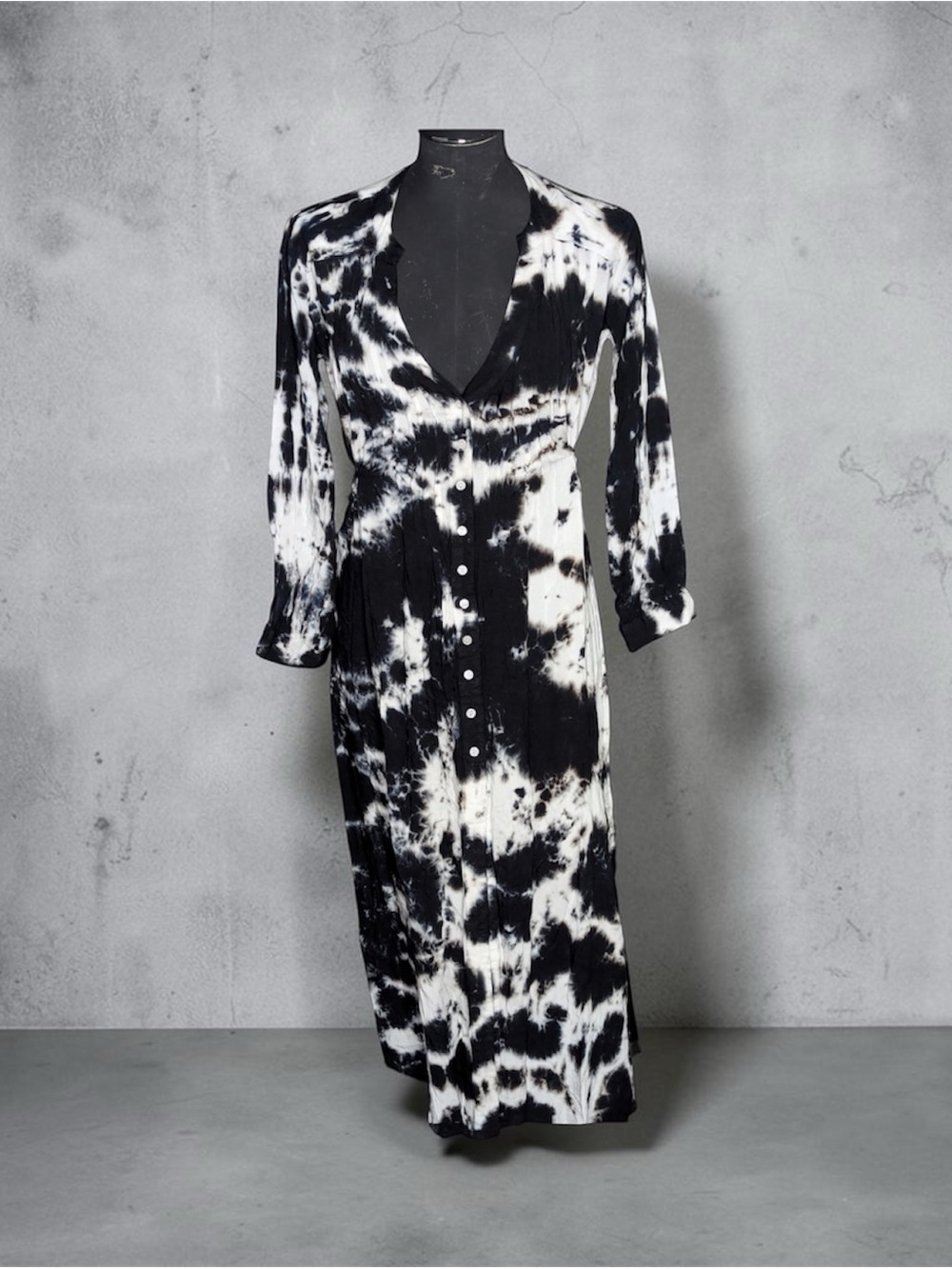 AREA Stars Black & White Tie Dye Button Front Maxi Dress S